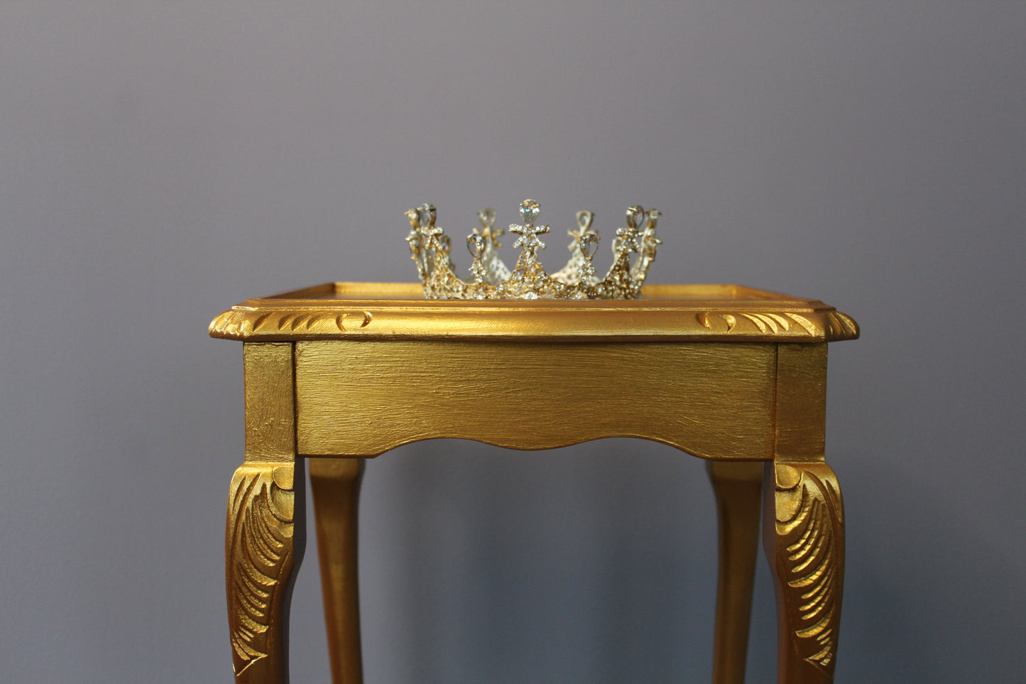 King's Gold Metallic Paint