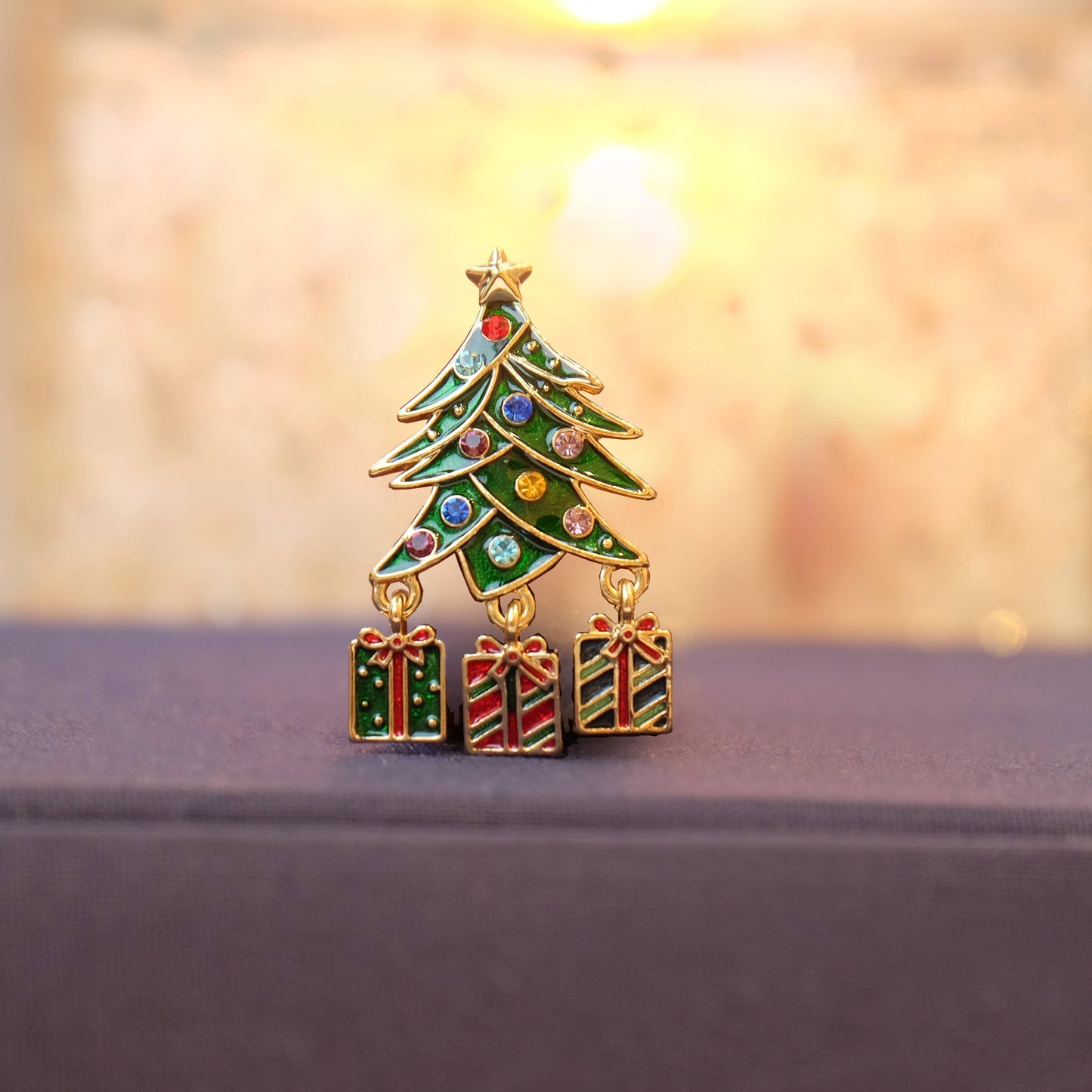 Christmas Tree Festive Brooch with Dangly Presents